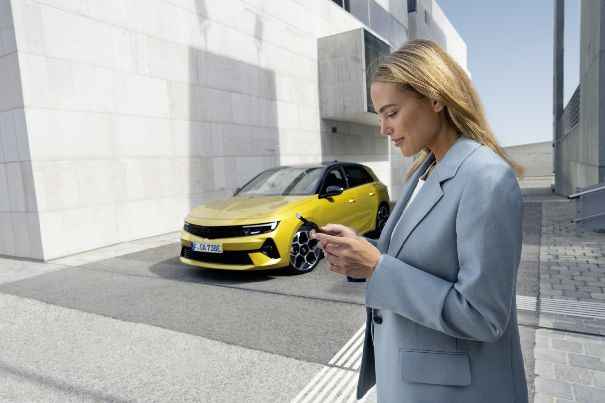 Opel simplifica opção por serviços conectados