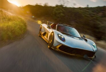 Aston Martin Valhalla Spider: descapotável híbrido com 1079 cv atinge os 350 km/h