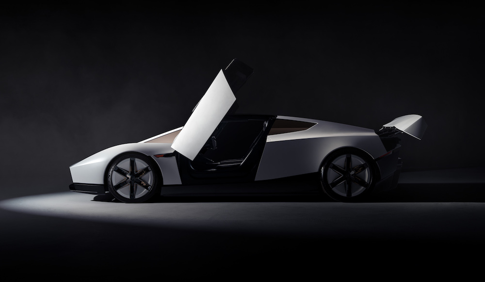 Tesla Roadster pode ficar até seis horas parado depois de usar os propulsores que o fazem voar